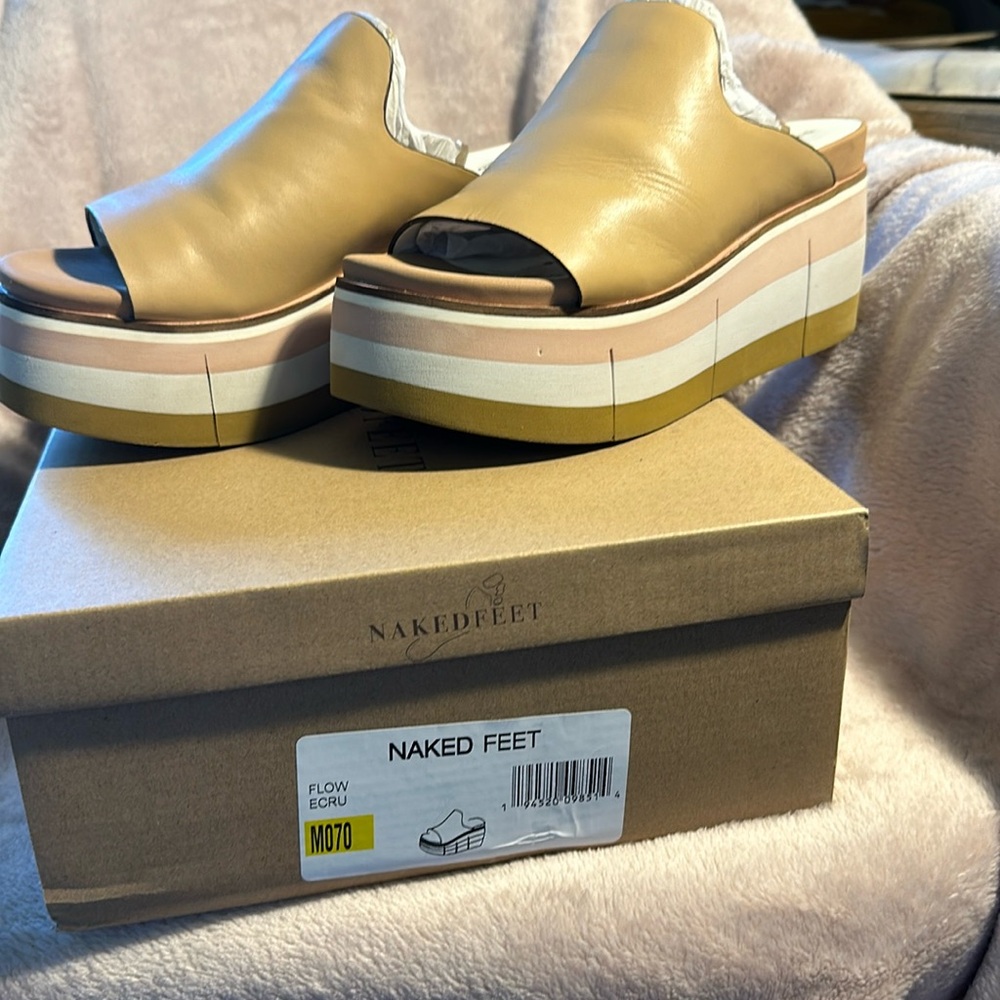 NAKED FEET “Flow” Euru color 7m